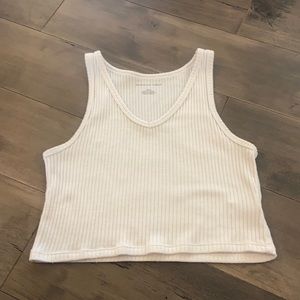 American Eagle cropped V-neck size: Large